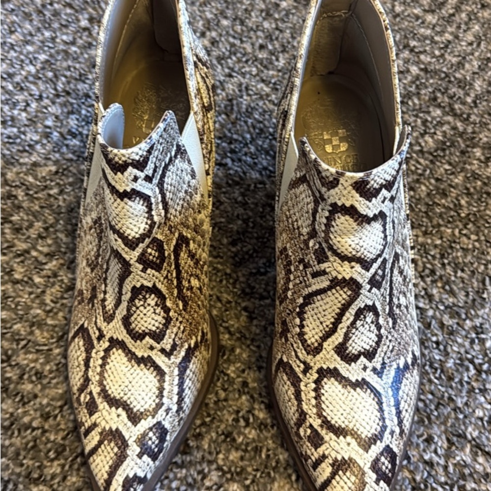 Vince Camuto Snakeskin Patterned Women's Shoes